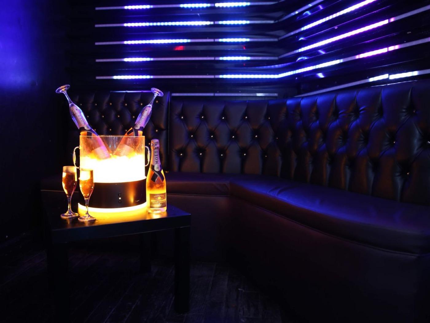 11:11 Restaurant & Lounge
