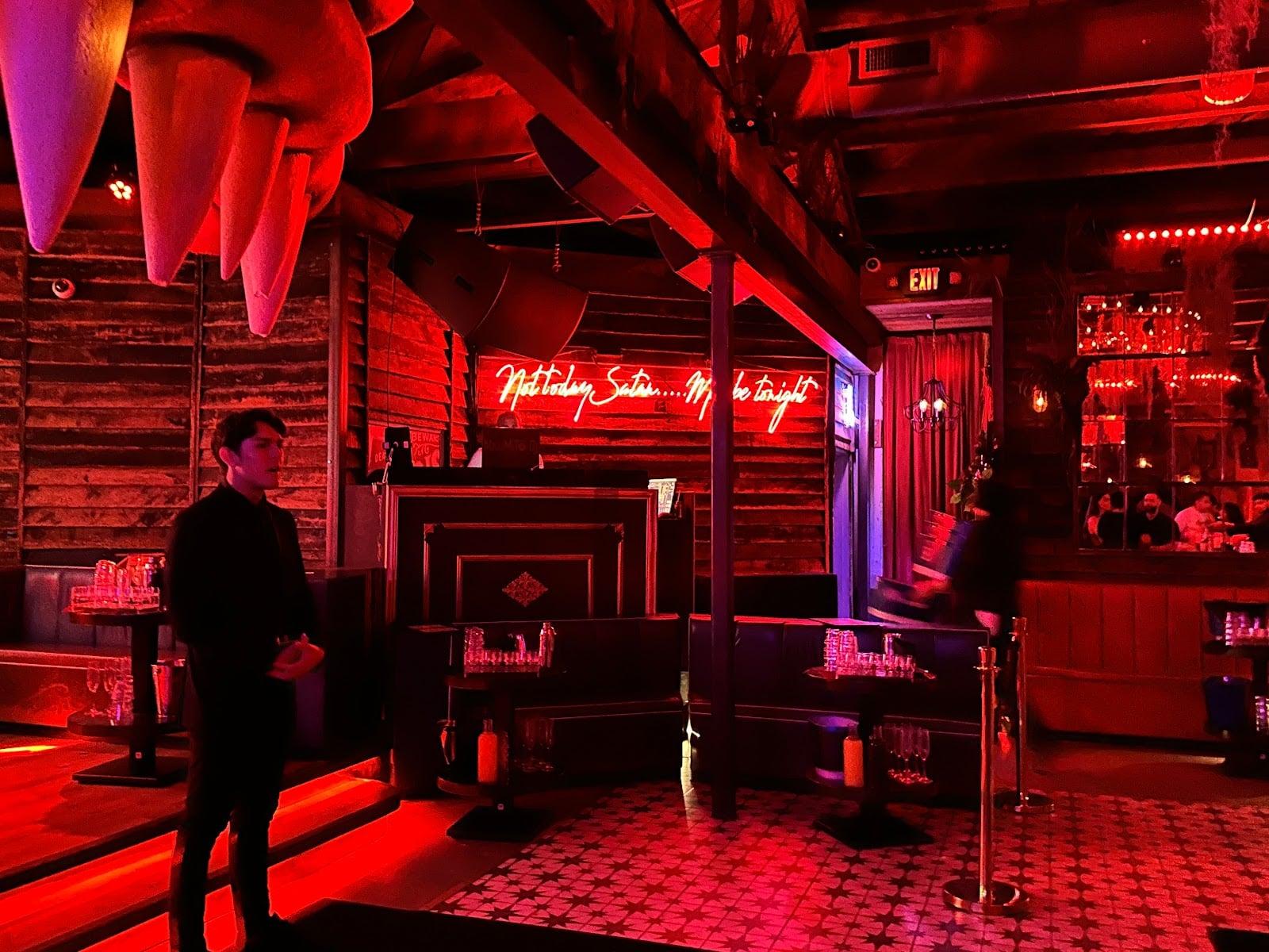 El Santo Restaurant & Nightclub