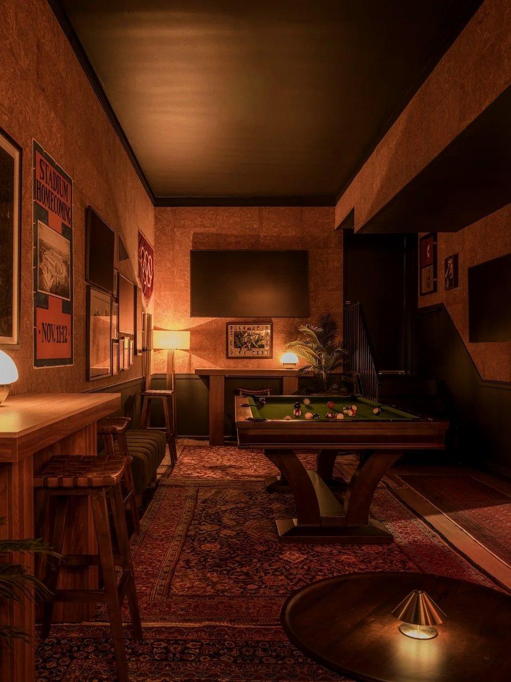 one4one Sports Club & Lounge