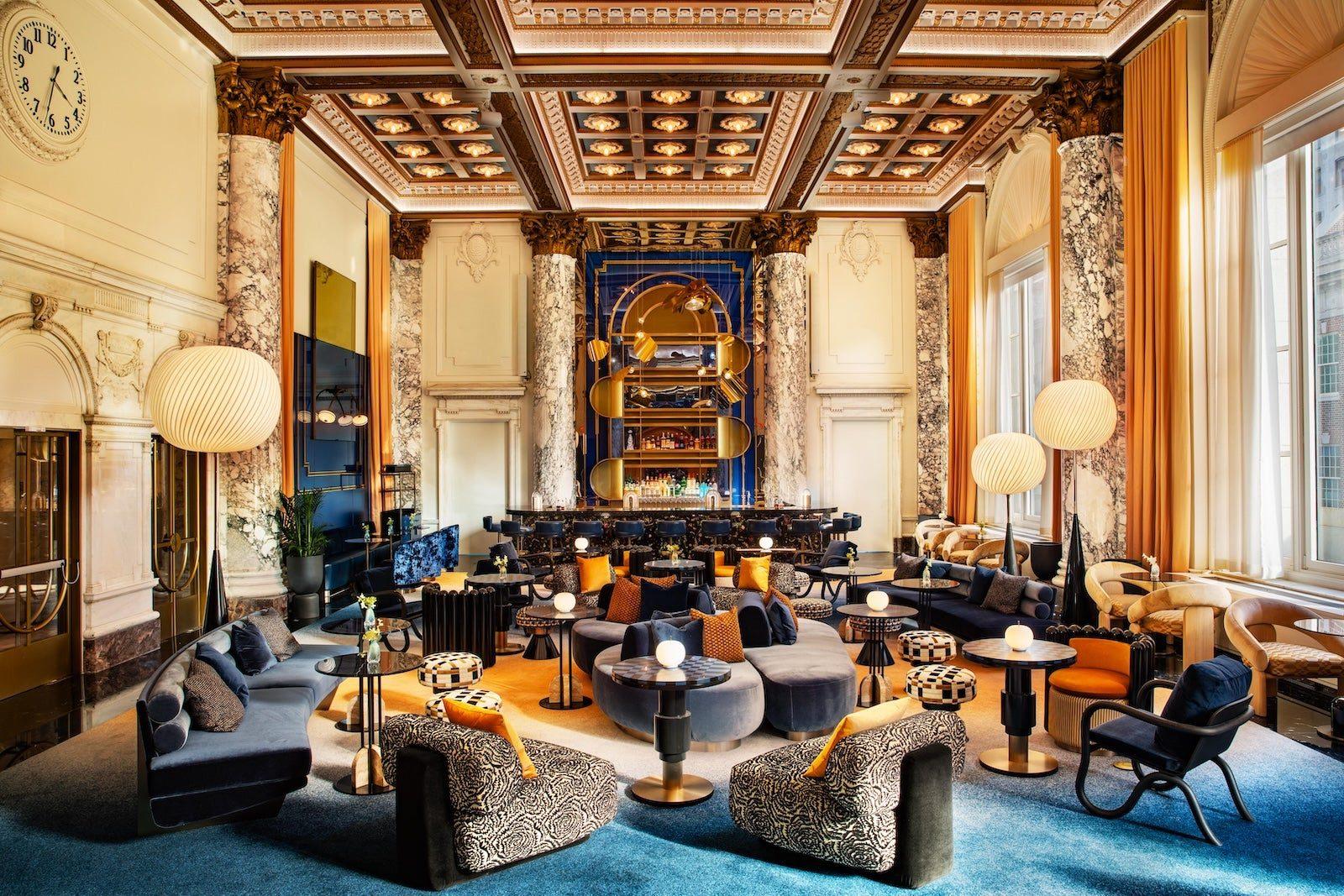The Living Room Bar & Lounge