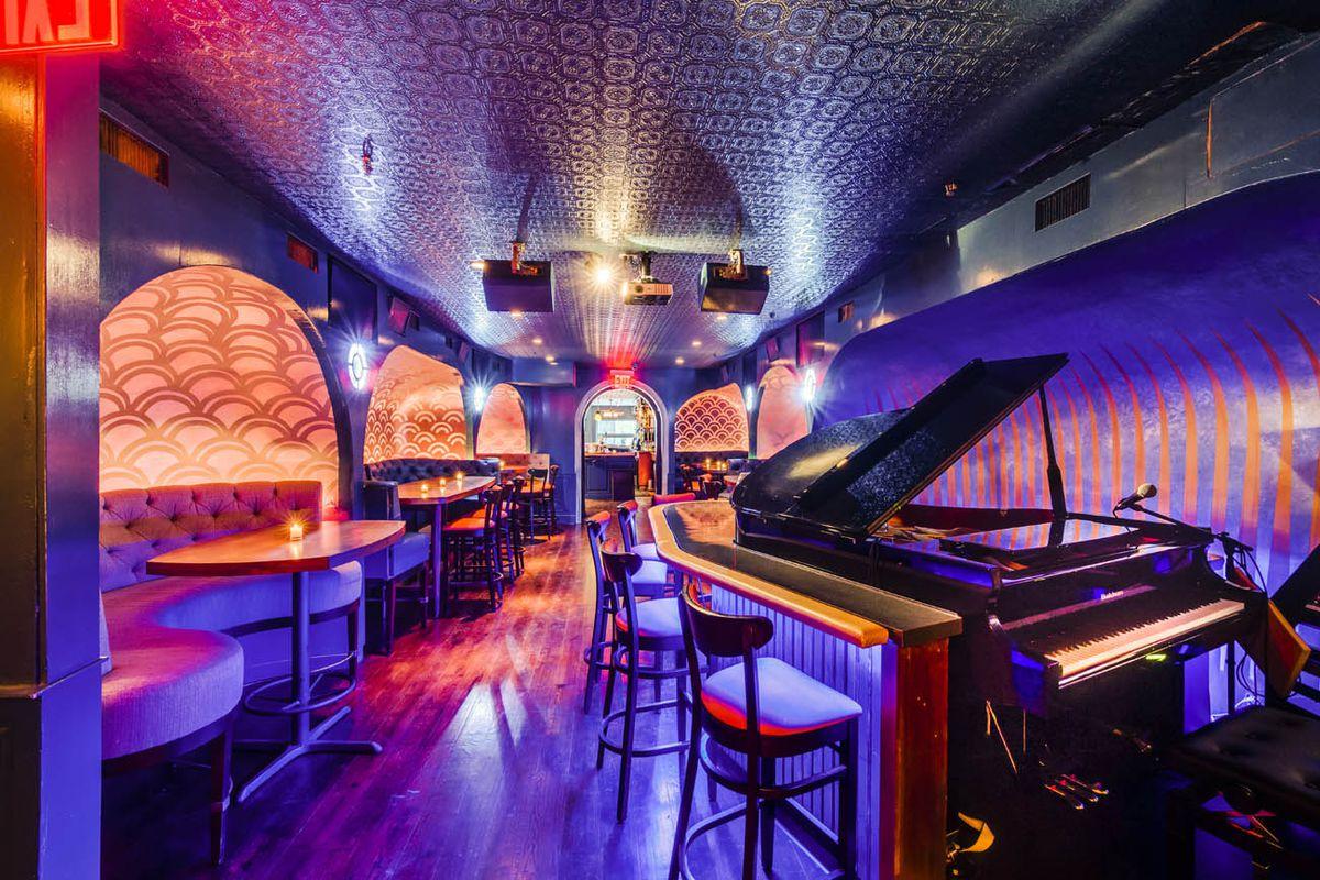 Sid Gold's Request Room