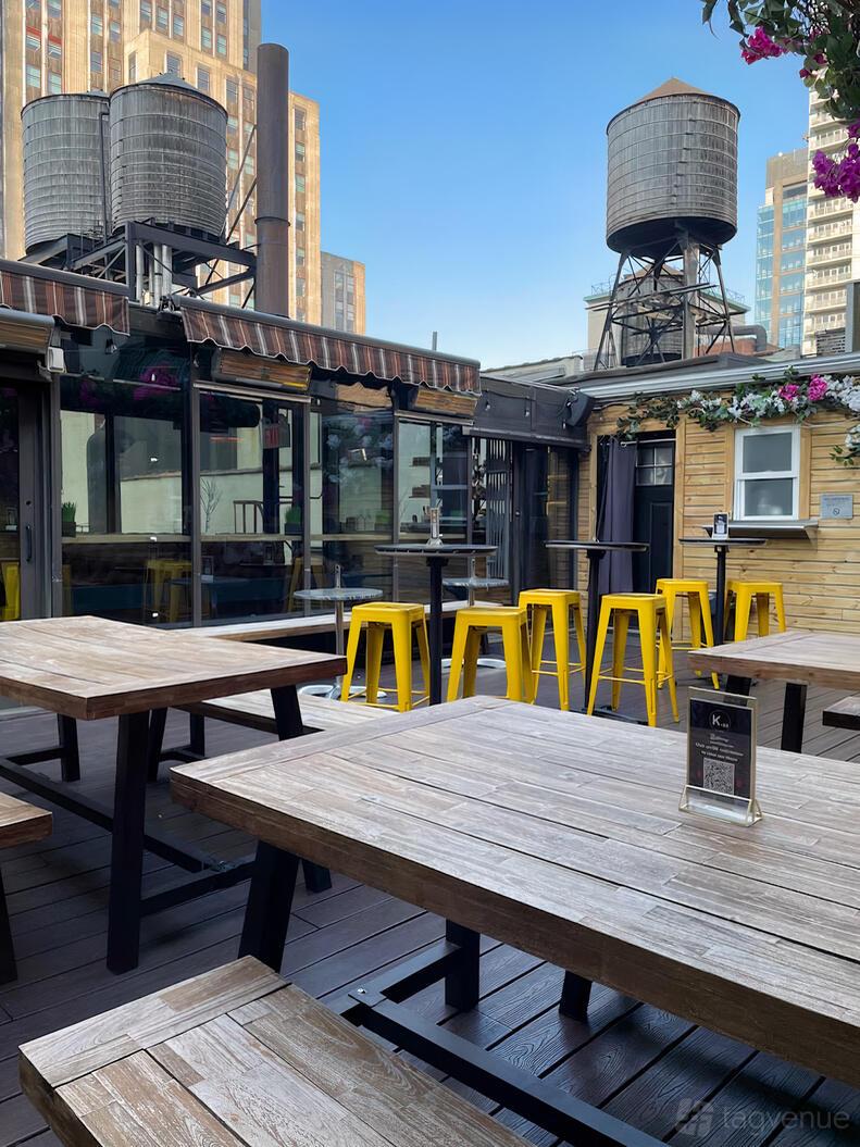 k-32 Rooftop bar