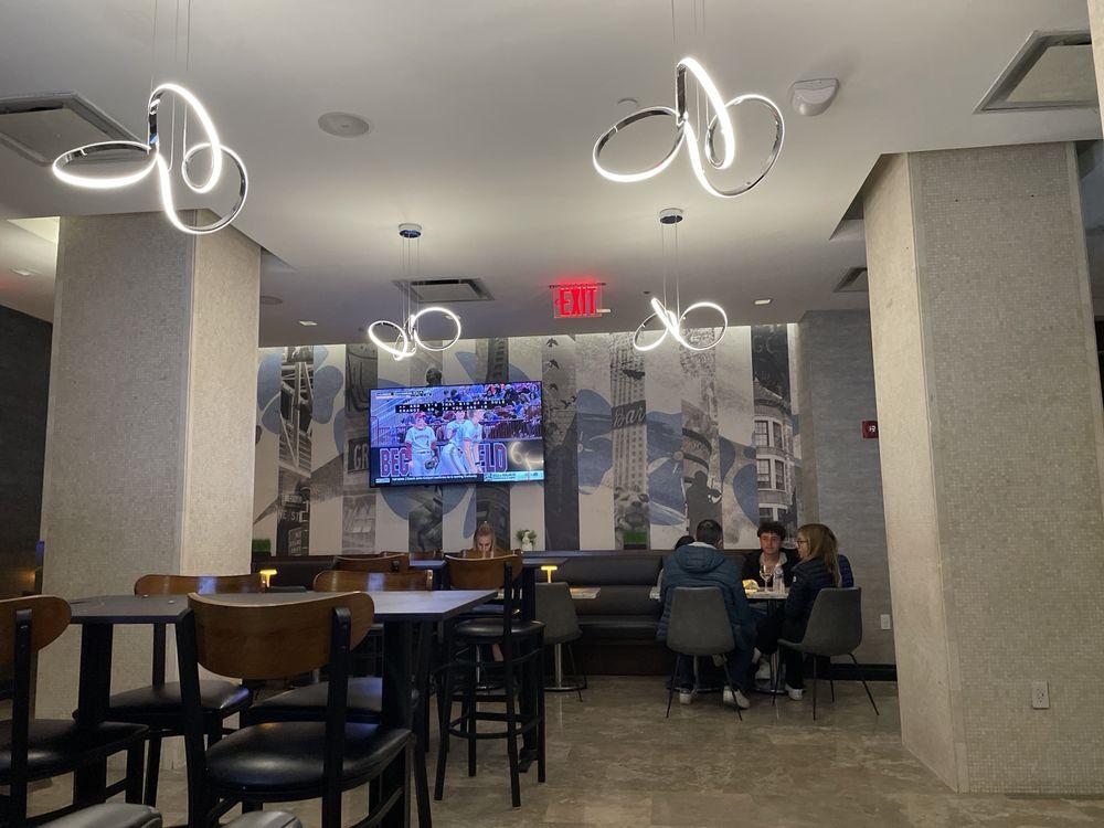 Collage Bistro and Bar