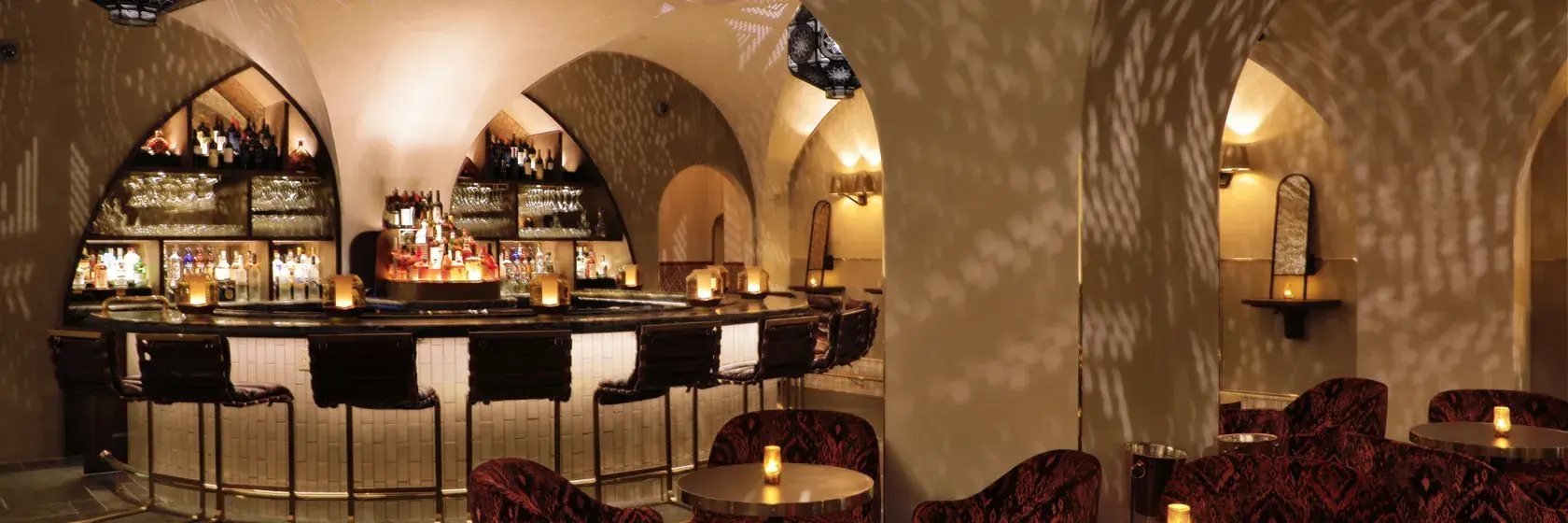 Célon Bar & Lounge